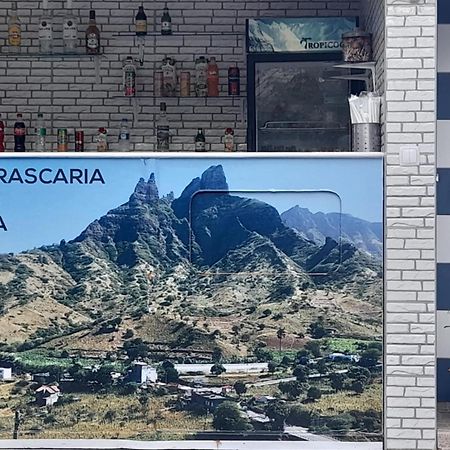 Pensão Simão&Júlia Acomodação com café da manhã Orgaos Exterior foto