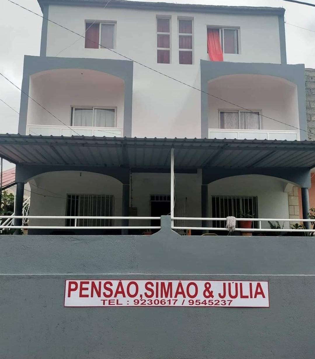 Pensão Simão&Júlia Acomodação com café da manhã Orgaos Exterior foto